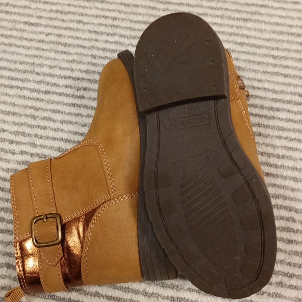 Boots - Picture 2 of 3